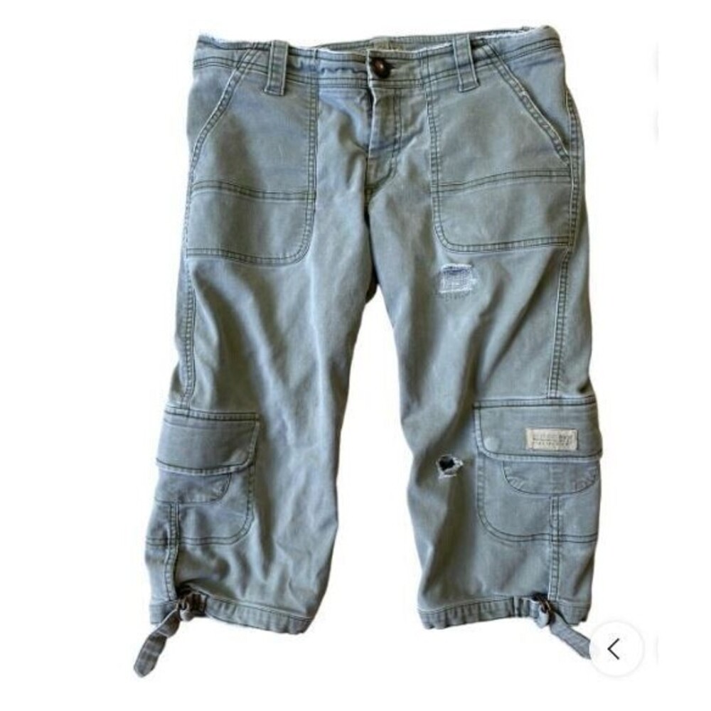 American Eagle Outfitters Capri Cargo Pants Army Green Womens Size 6 - Picture 2 of 7